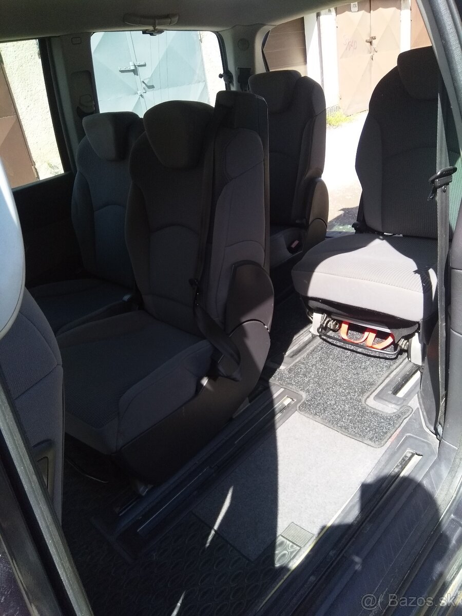 Predám PEUGEOT 8O7, r.v. 2006 - 18