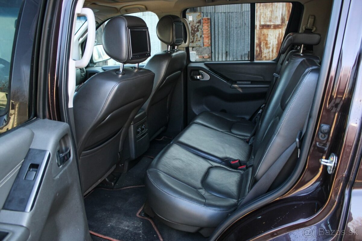 Nissan Pathfinder 3.0 V6 A/T 7MIEST - 18