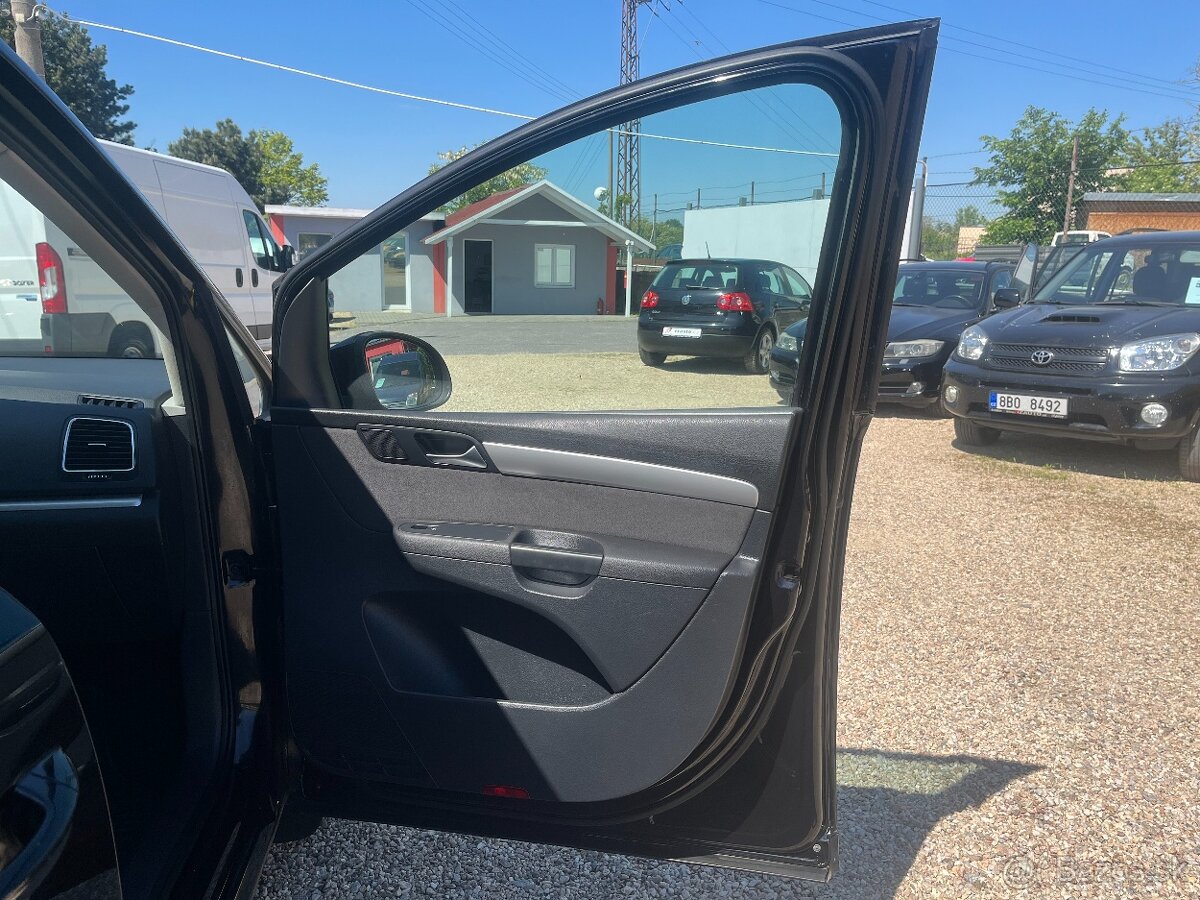 Volkswagen Sharan, 2.0TDI 85KW7.Míst - 18