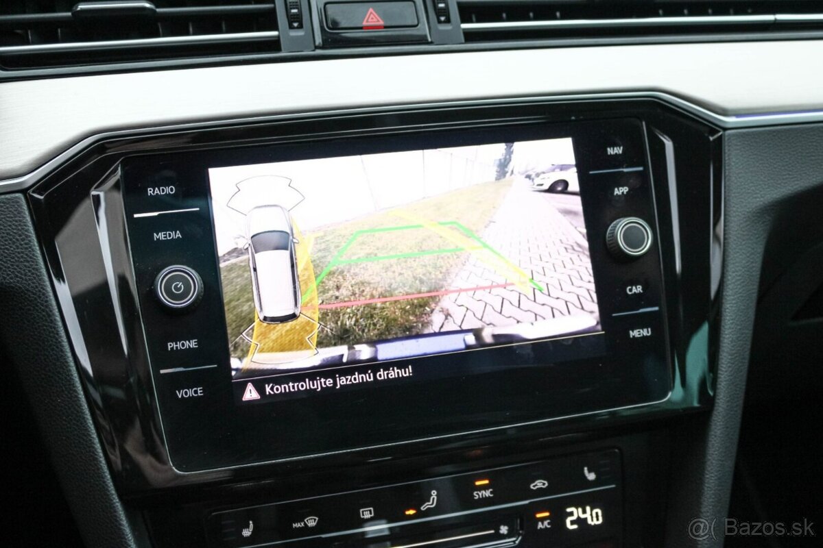 Volkswagen Passat Variant 2.0 TDI EVO Elegance DSG - 18