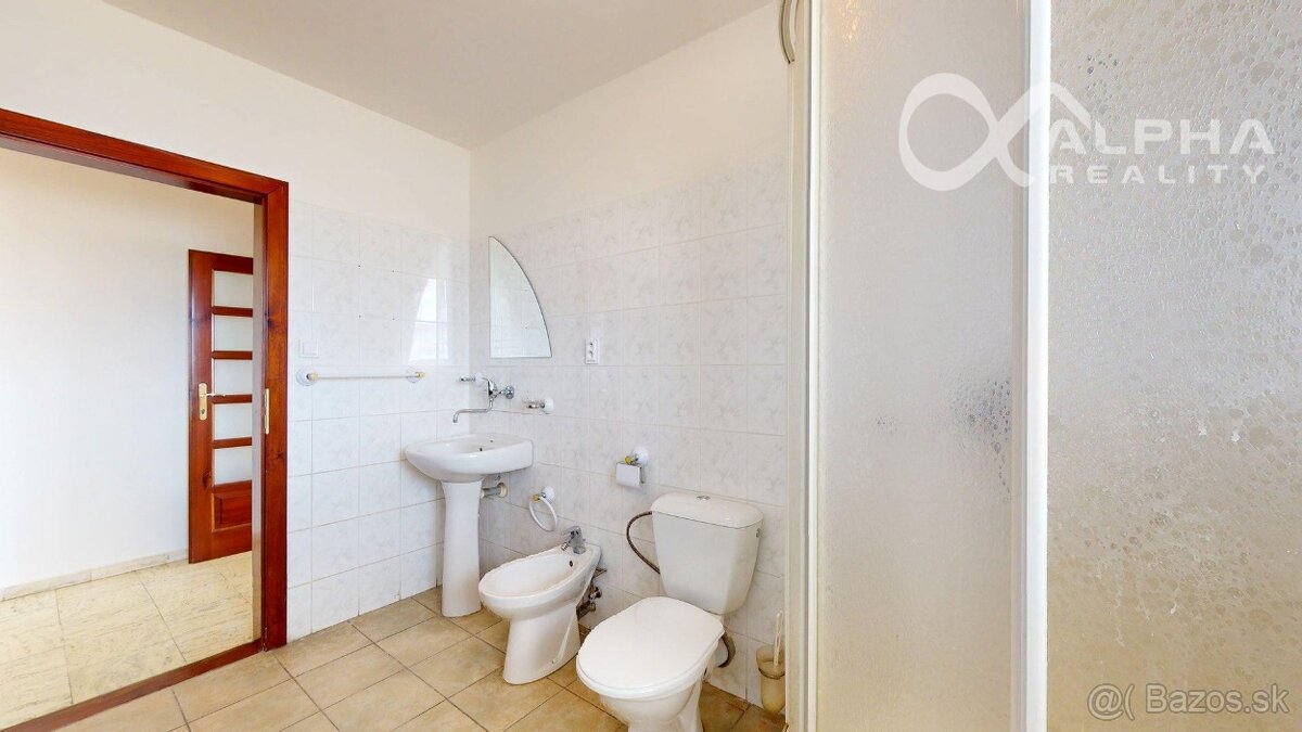 Prenájom: Polyfunkčný priestor 98,9m2, Markušovská cesta,SNV - 18