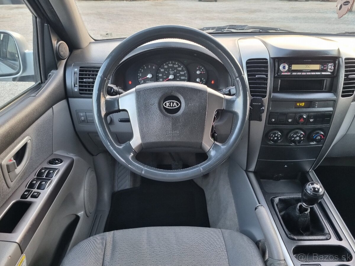 KIA SORENTO 2,5CRDi 4x4 - 18