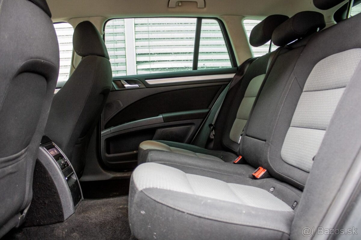 Škoda Superb Combi 2.0 TDI 4x4 DSG - 18