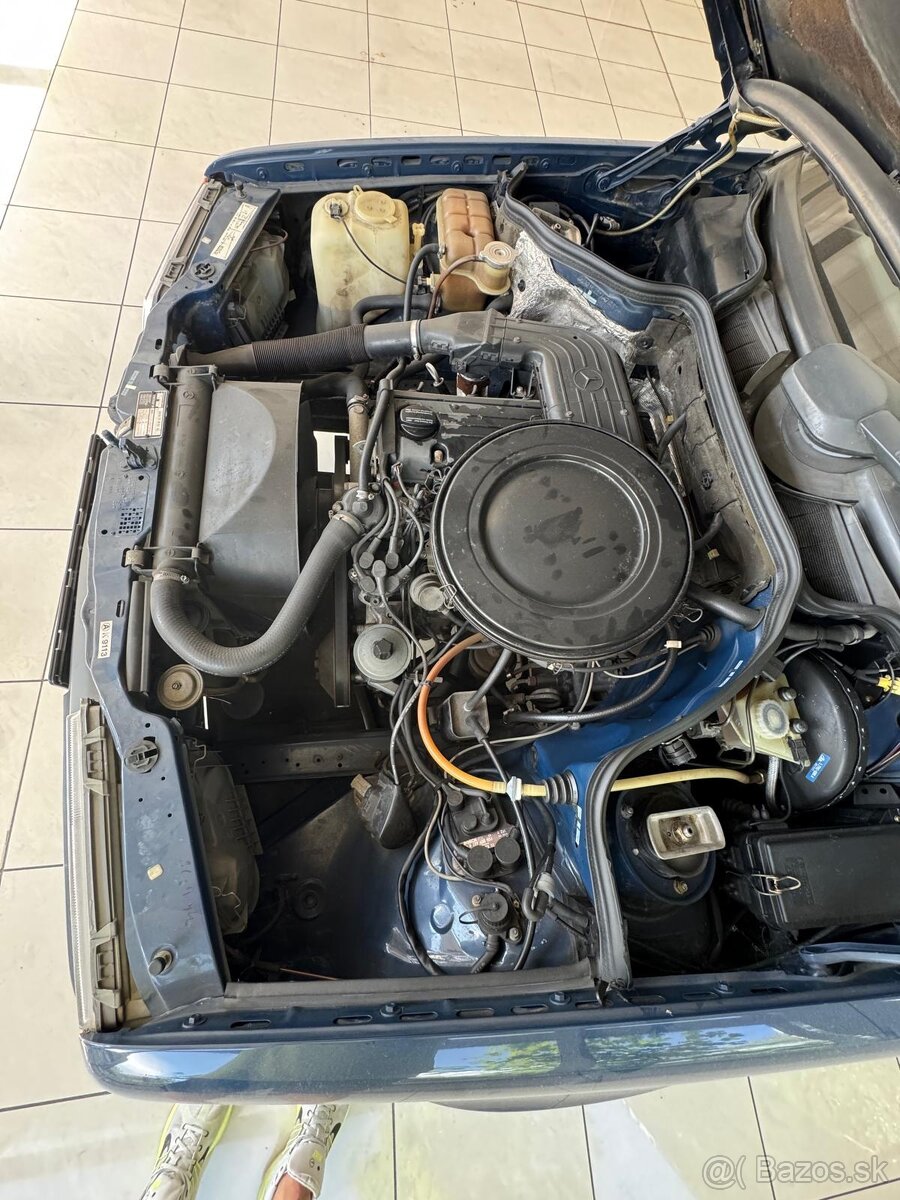 Mercedes-Benz 200 124 - 18