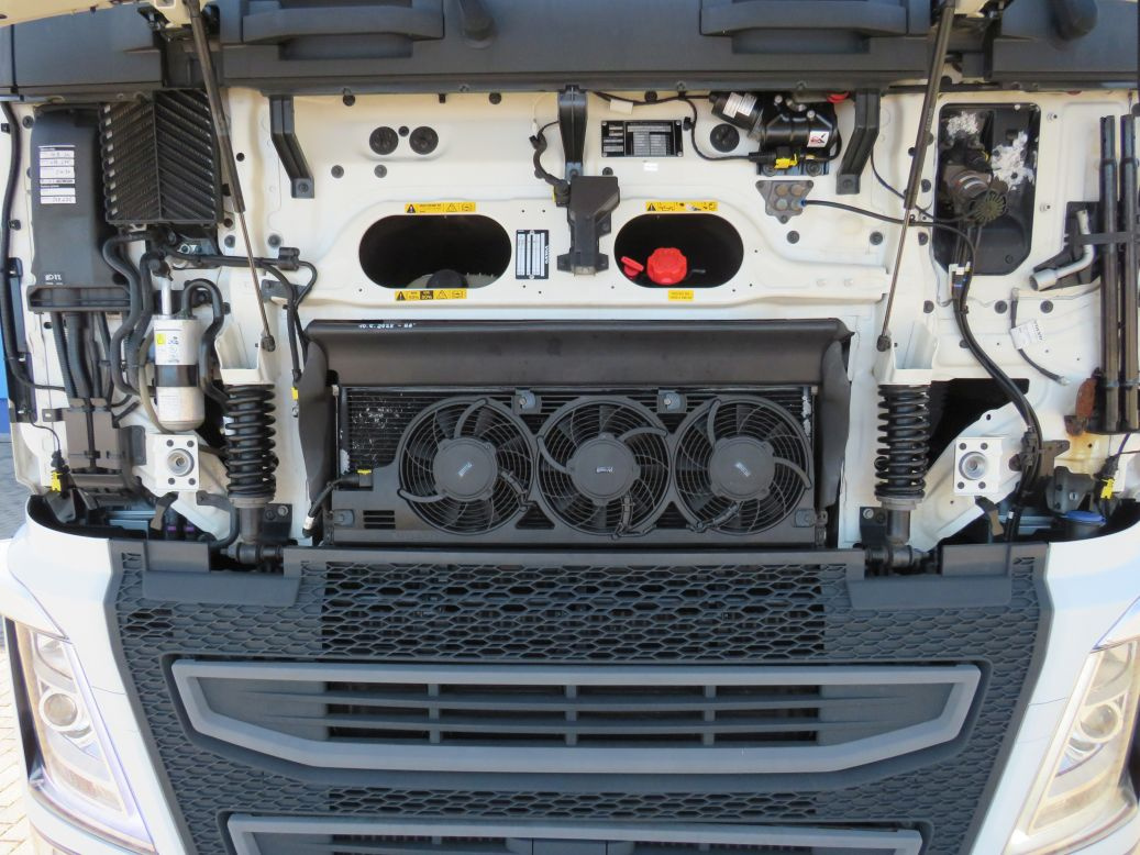 VOLVO FH 460 LNG E6 ADR Nez.klíma I-SHIFT - 18