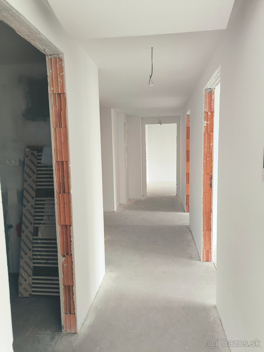 NOVINKA úplne nový 4-izbový byt v novostavbe GUTHAUS,111 m² - 18