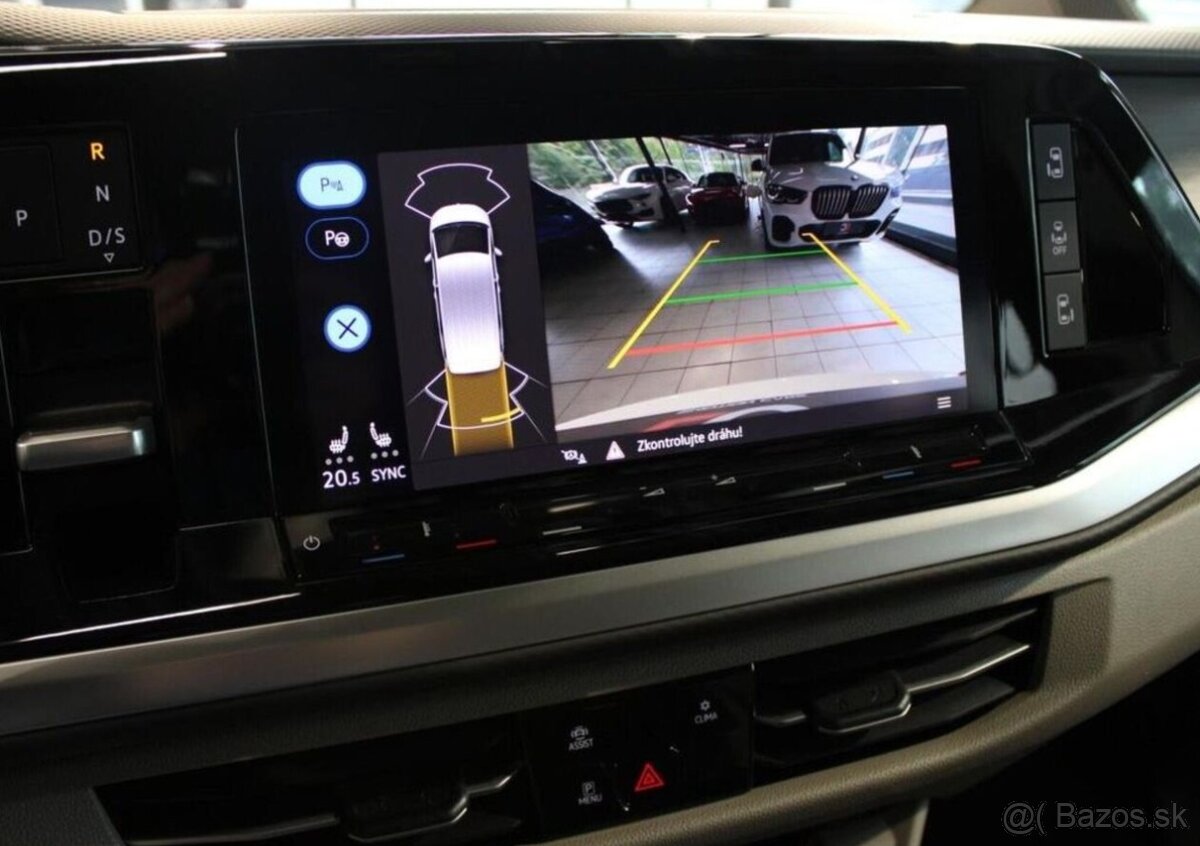 Volkswagen Multivan Style Long DSG ACC / IQ.l / 3z nafta - 18