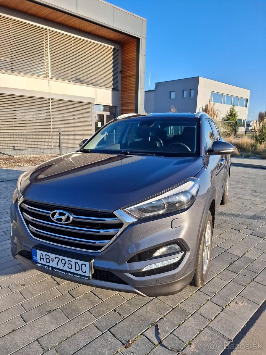 Hyundai Tucson 1.6 benzin 97kw - 18