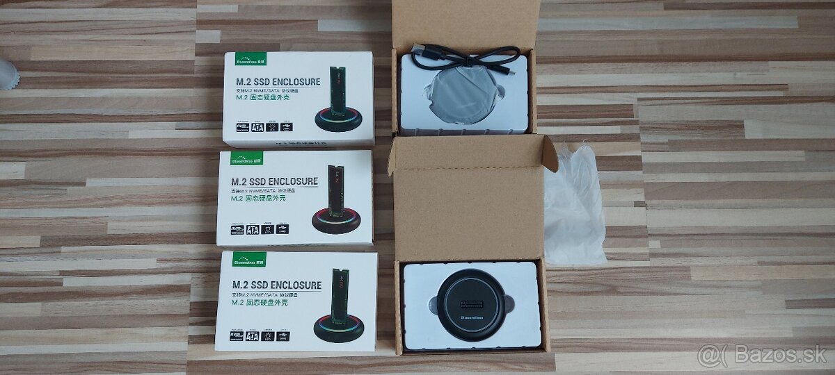 Dokovacia stanica pre SSD M.2 PCIE/NVMe,M.2 SATA III. - 18