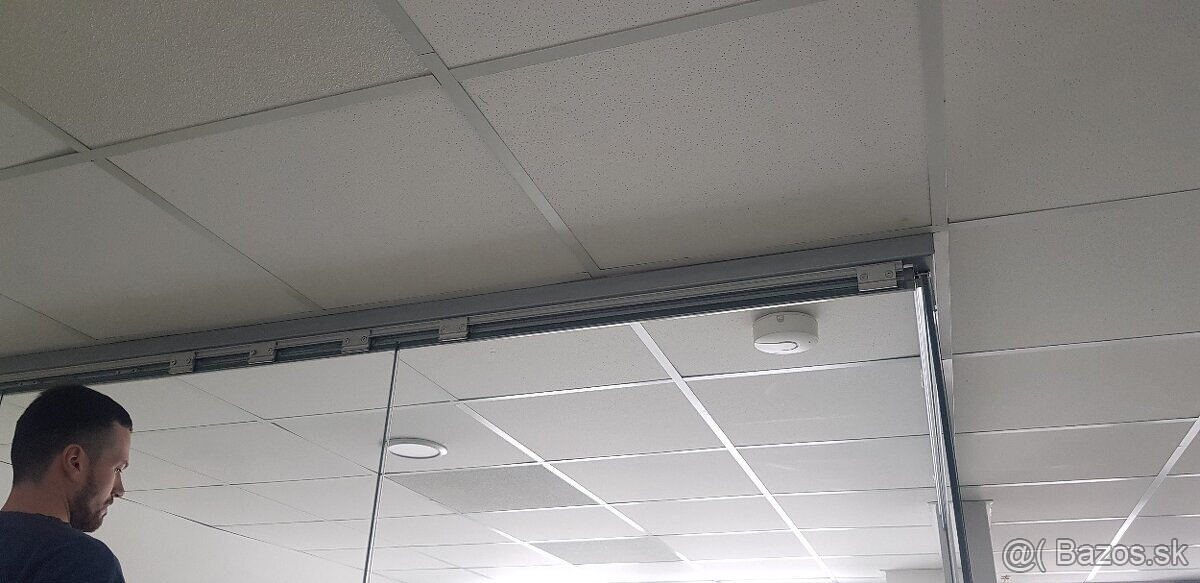 Predám Veĺkú Sklenenú Stenu v Tvare L. - 18