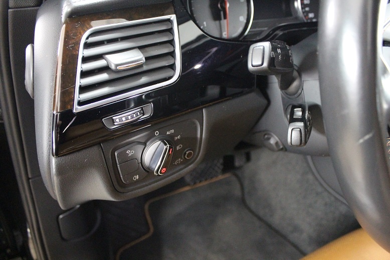 Audi A8 3.0 TDI V6 Exclusive Quattro - 18