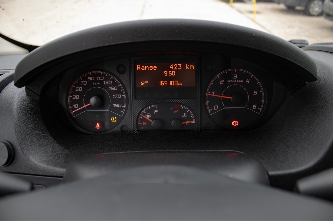 Peugeot Boxer 2.0 BlueHDi 9-miestny - 18