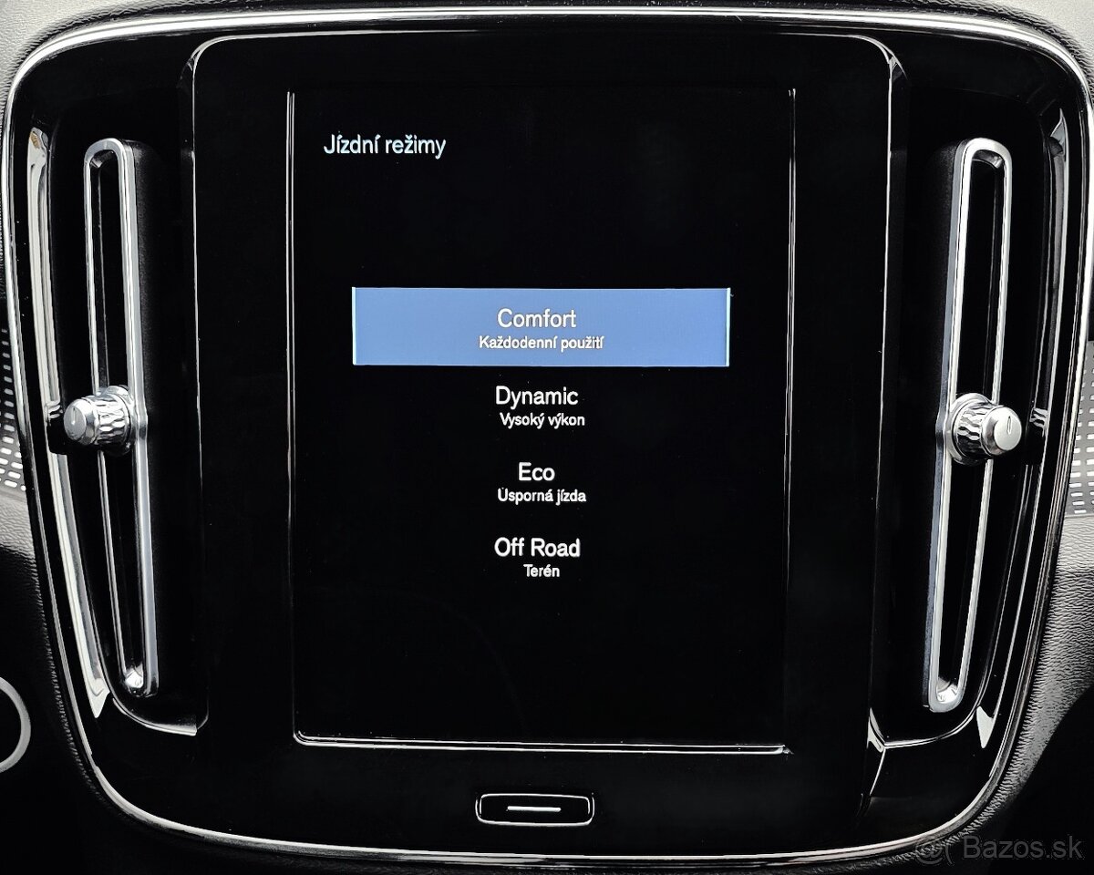 Volvo XC40 T3 163k R-Design A/T - 18