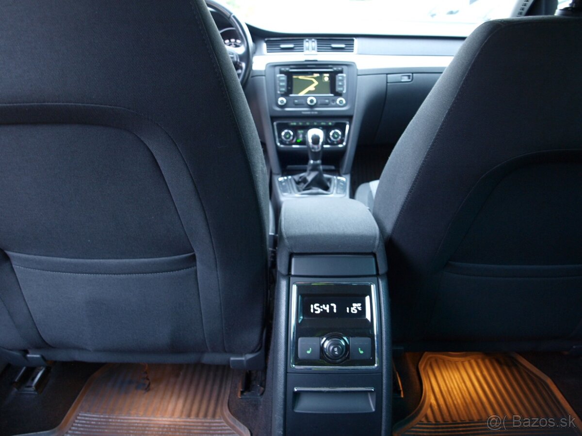 Škoda Superb Combi 1.4 TSI Elegance - 18