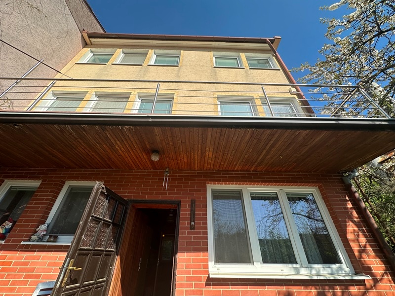 8izb. RD, Staré Mesto - BA I. pod Bôrikom - 18
