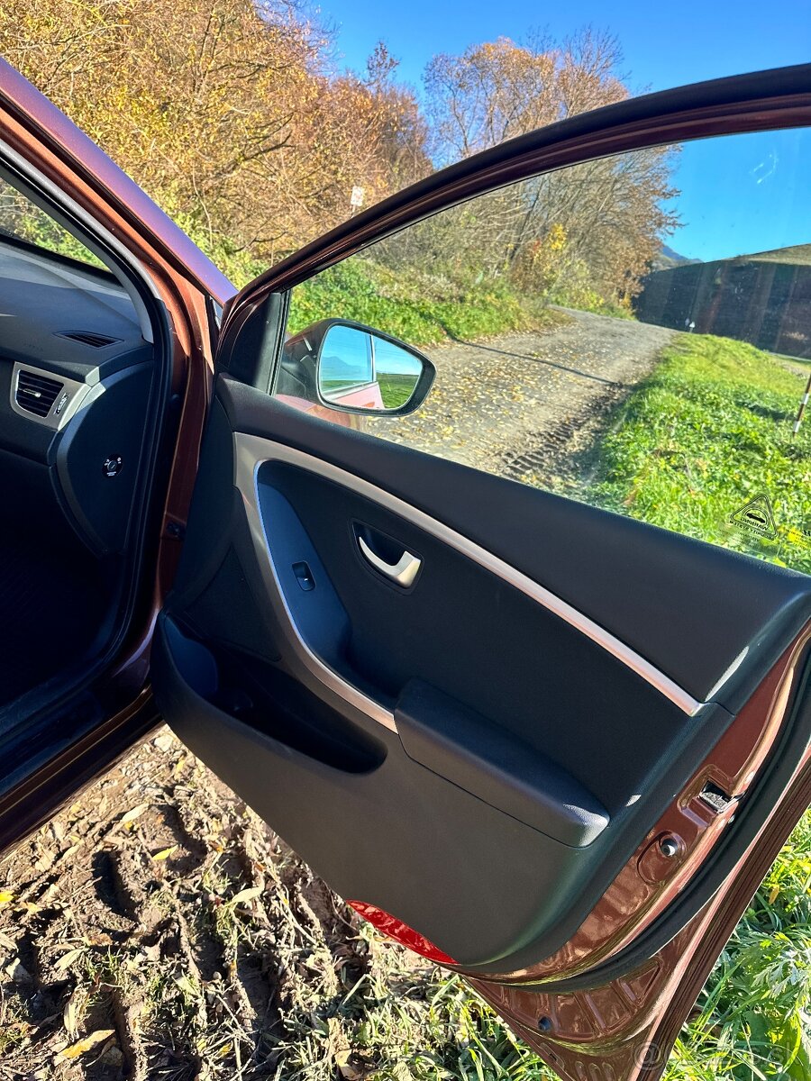Predám Hyundai i30 - 18