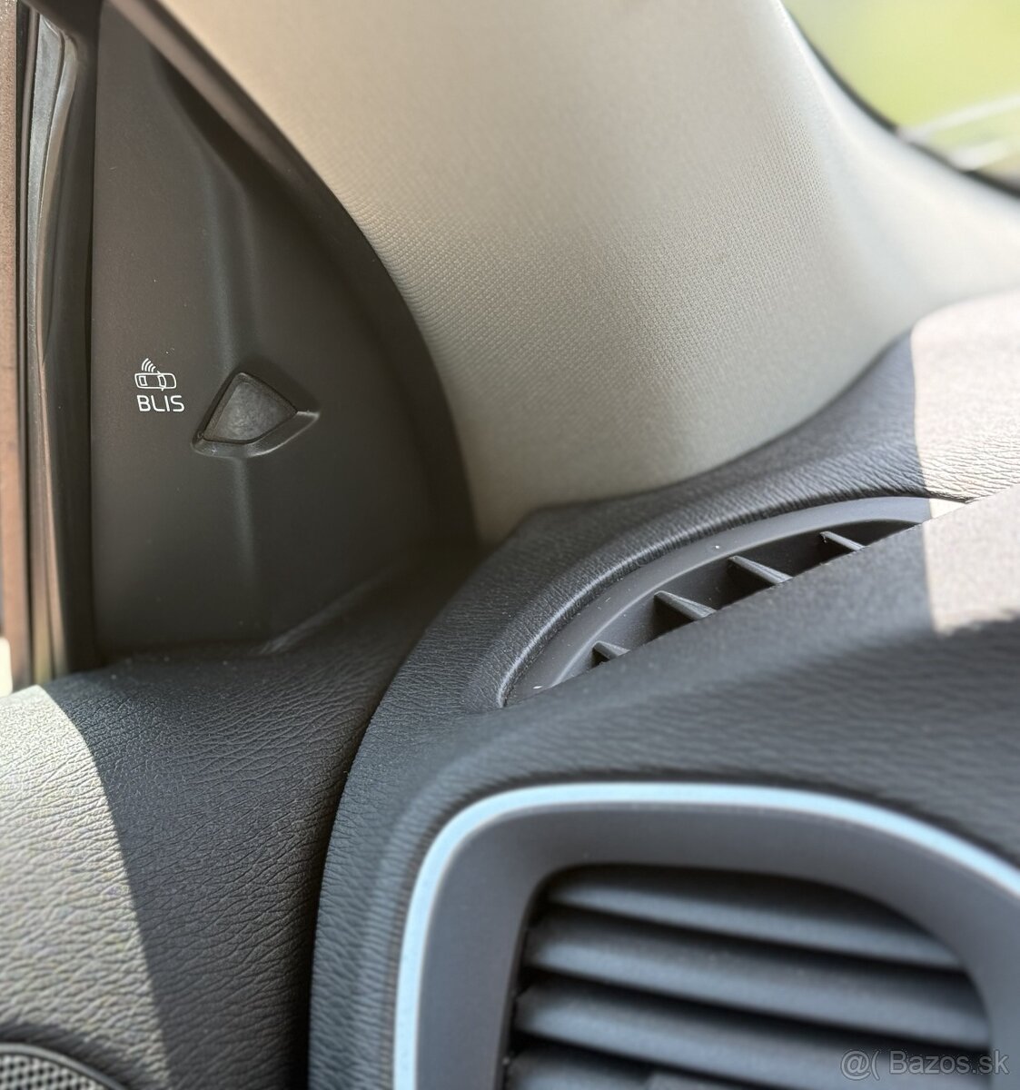 VOLVO V40 2.0 D3 Automat INSCRIPTION - 18