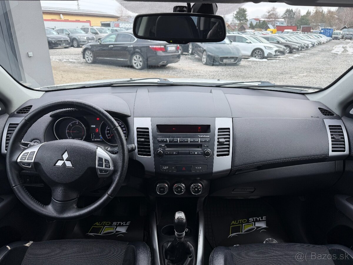 Mitsubishi Outlander 2.2 DI-D (177k) Intense 4×4 - 18