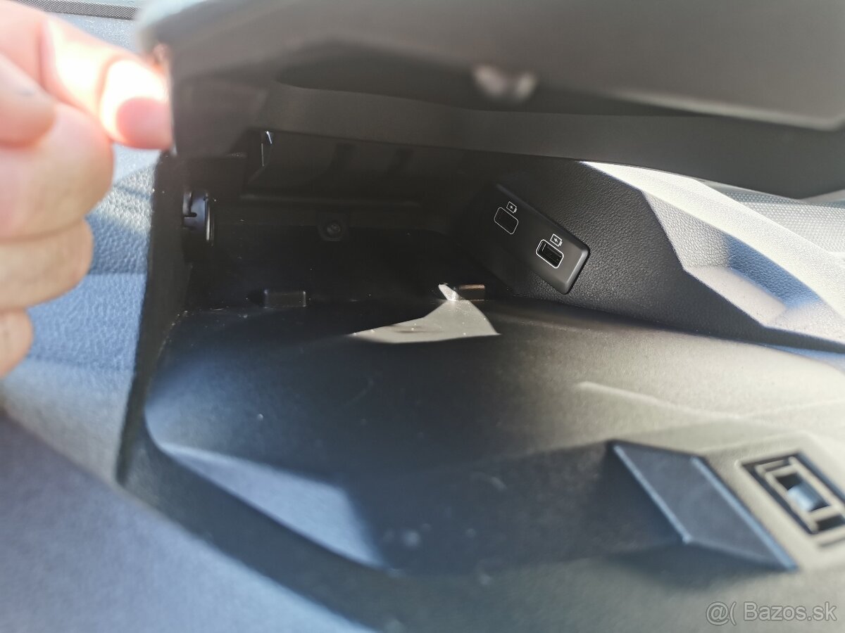 Renault Express 1.3 T benzin 2021/148tkm Dph - 18