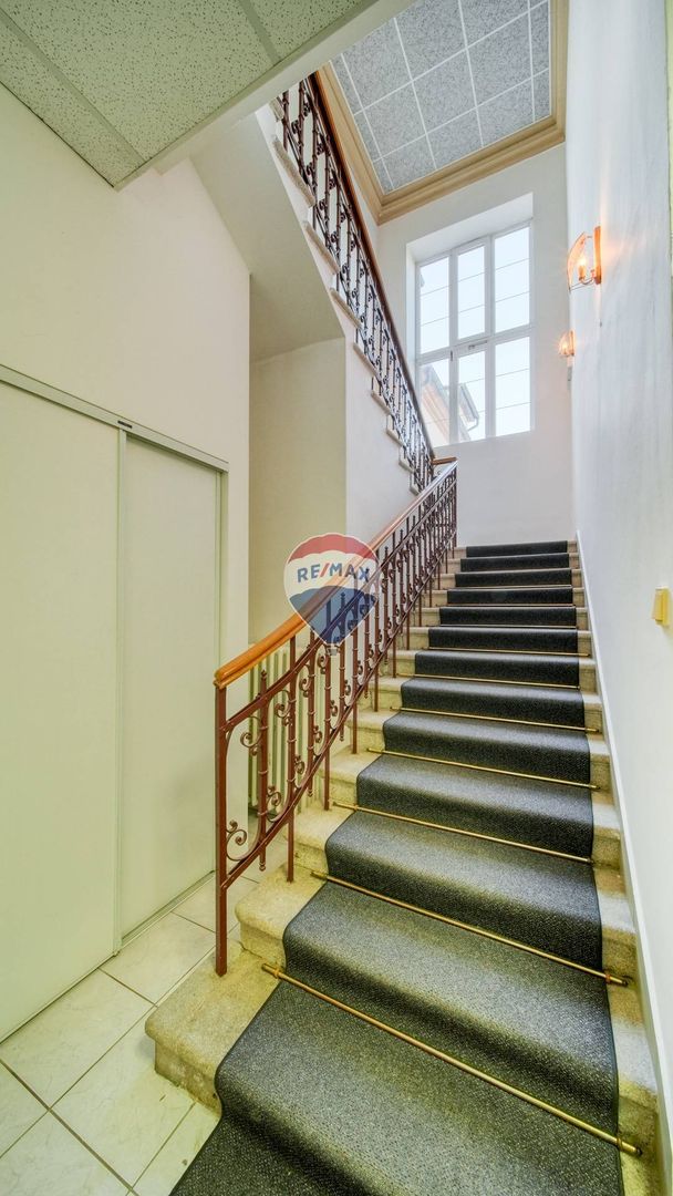 Administratívne priestory na prenájom v reprezentatívnej bud - 18