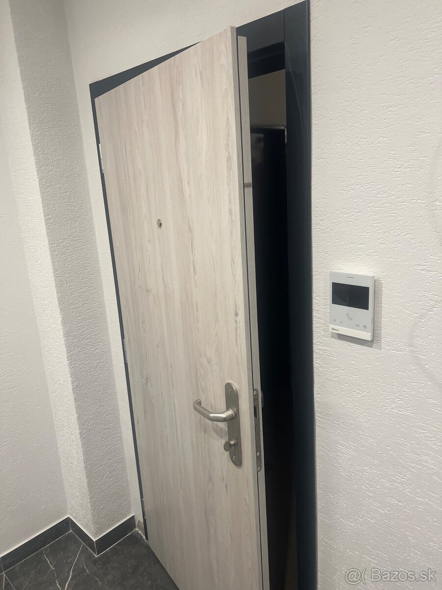 1,5 Izbovy byt nad jazerom - 18