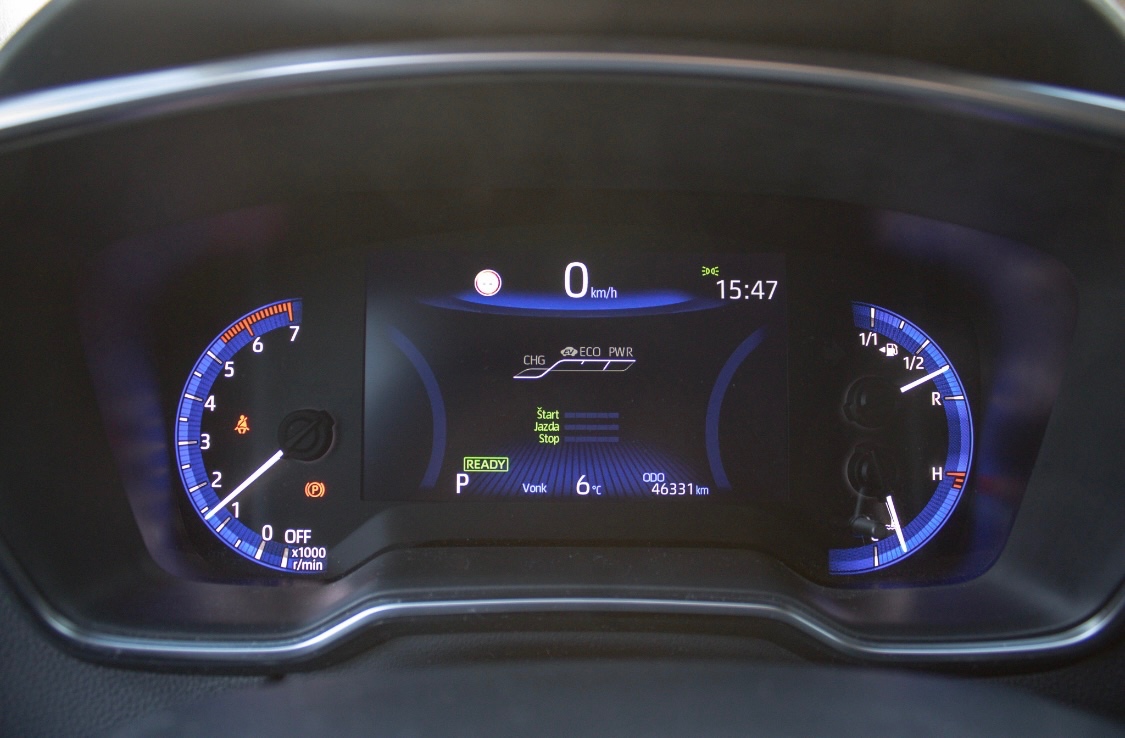 Toyota Corolla Sedan 1.8 Hybrid e-CVT - 18