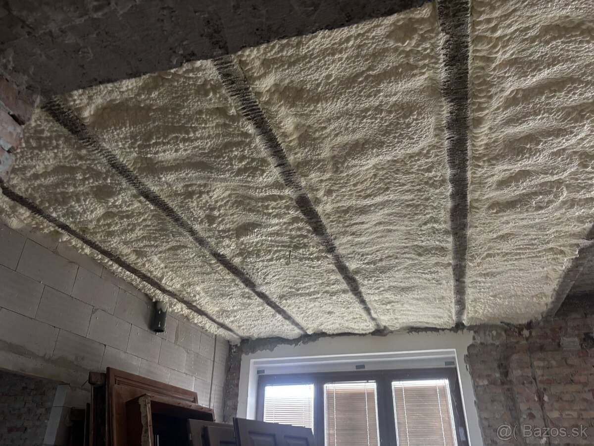 ZATEPLENIE STRIEKANOU PUR PENOU – PODKROVIE, GARÁŽ, DOM - 18