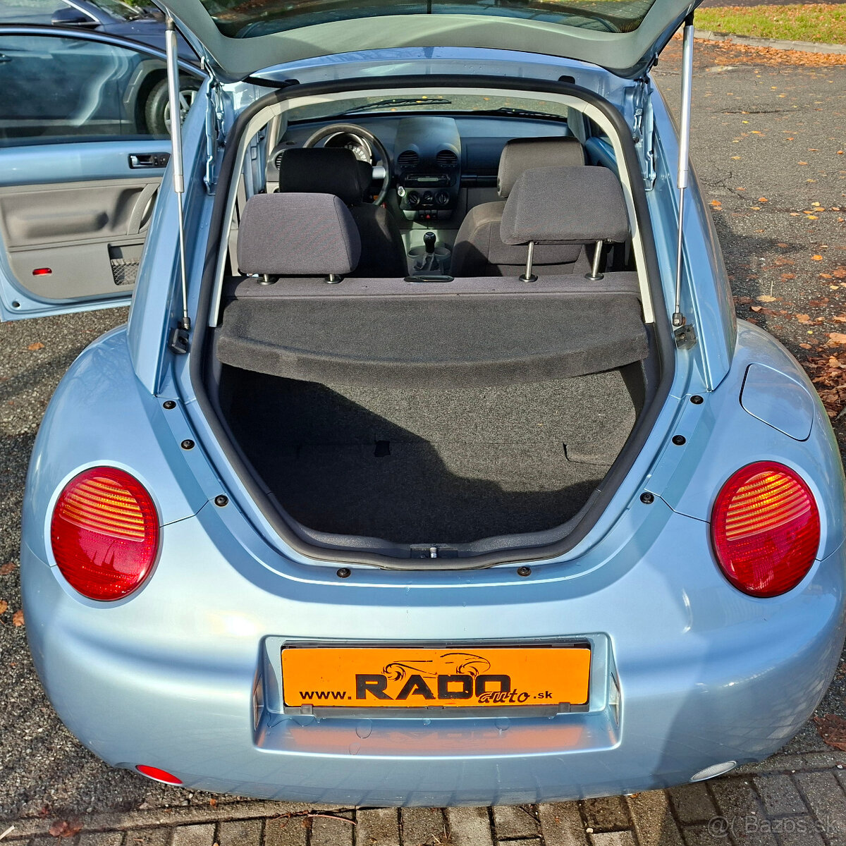 Volkswagen New Beetle 1.6 75 KW benzín - 18