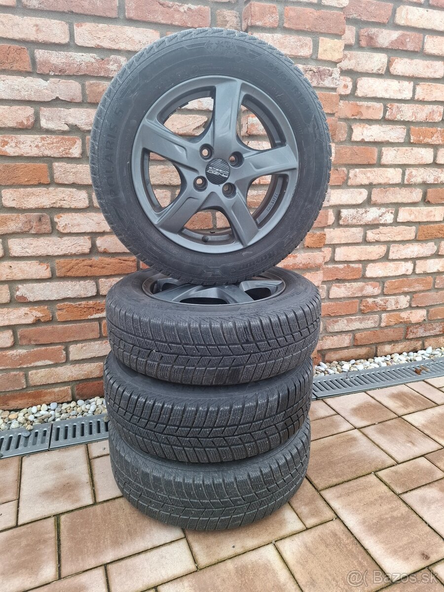 KIA Stonic 1.0 T-GDI ==23tis km == - 18