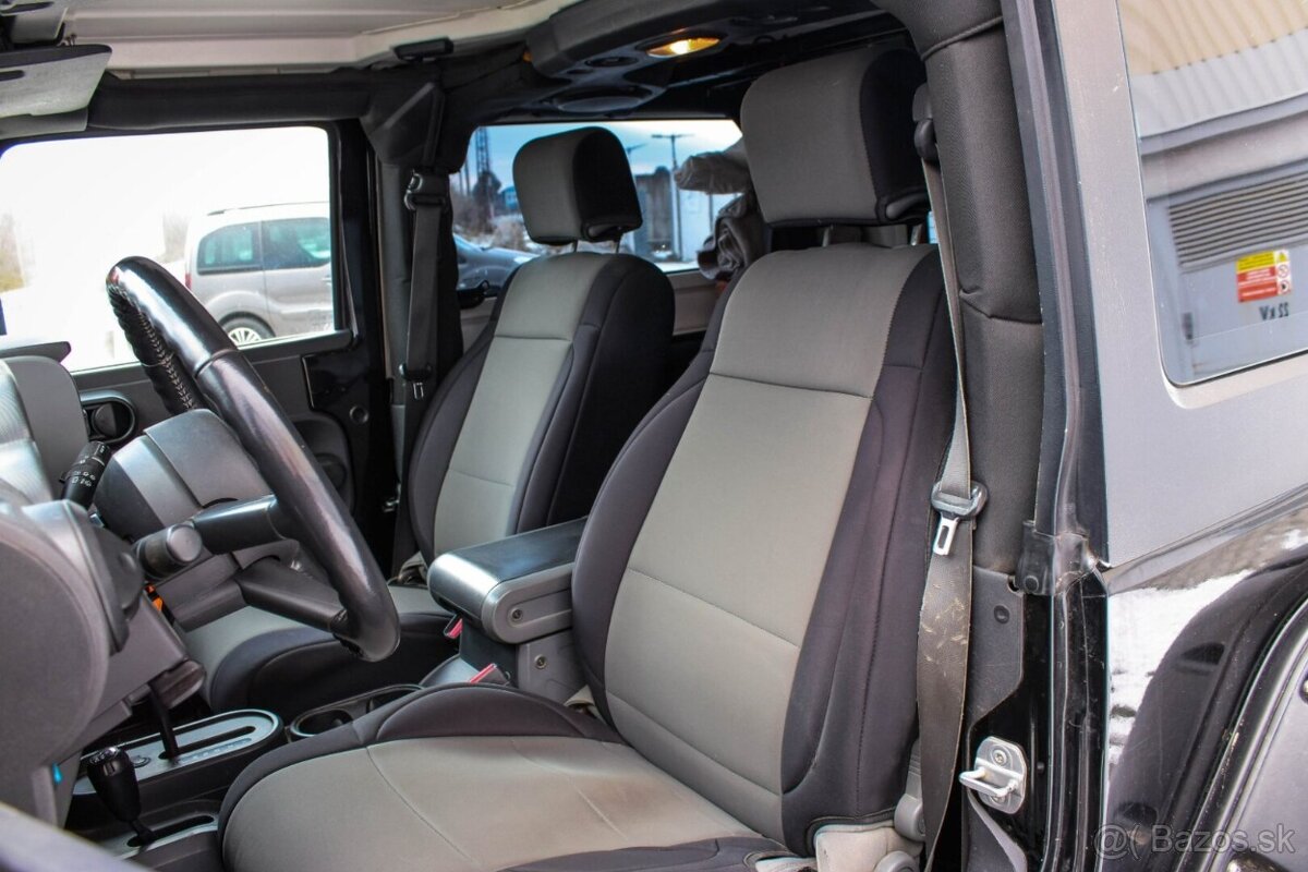 Jeep Wrangler 2.8 CRD Sport A/T - 18