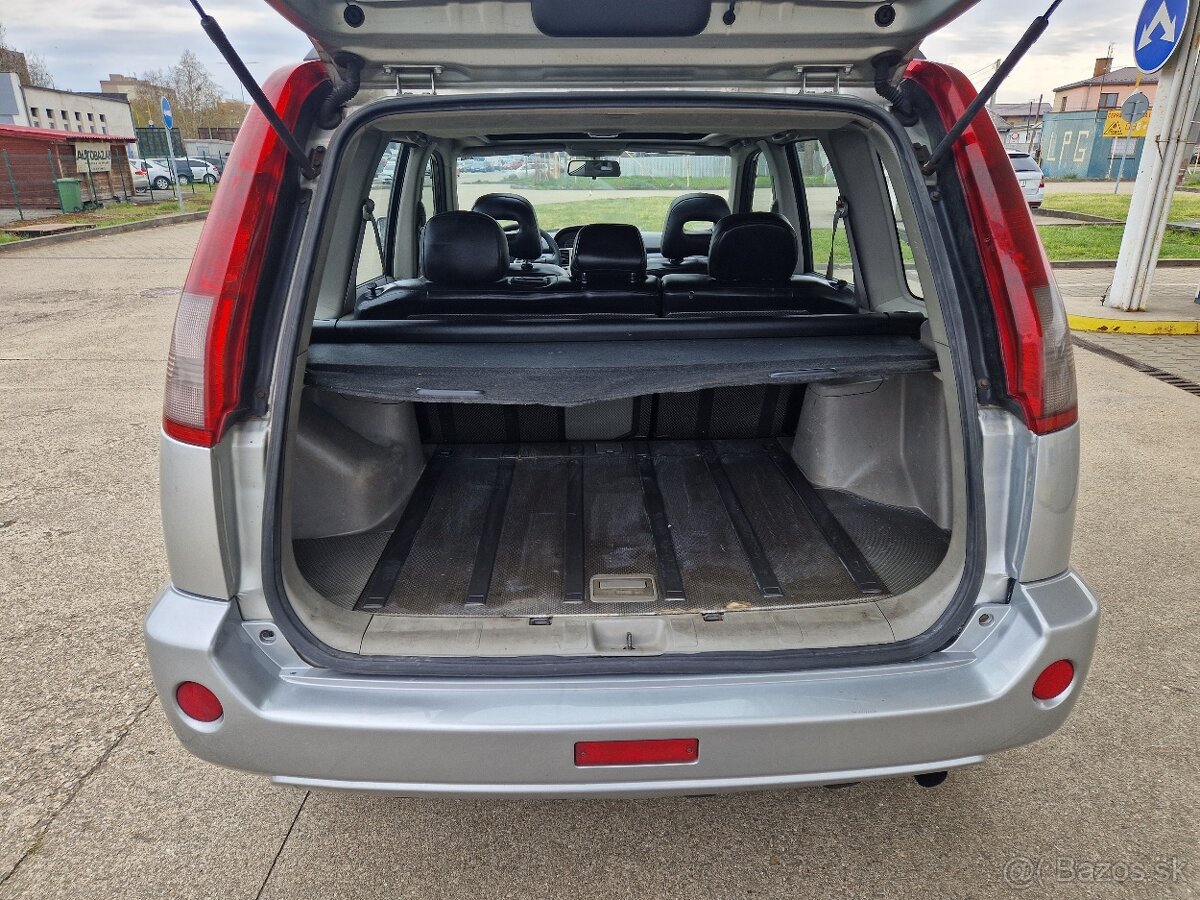 Nissan X-Trail 2.2 dCi Elegance - 18