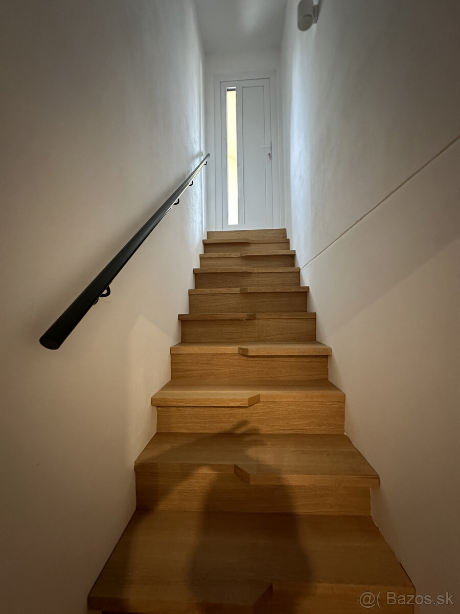 Exkluzívny 4-izbový byt na prenájom - 18