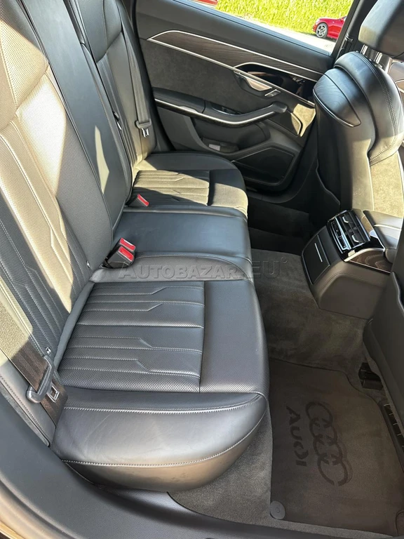 Audi A8 60 tfsi e 11/ 2021 - 18