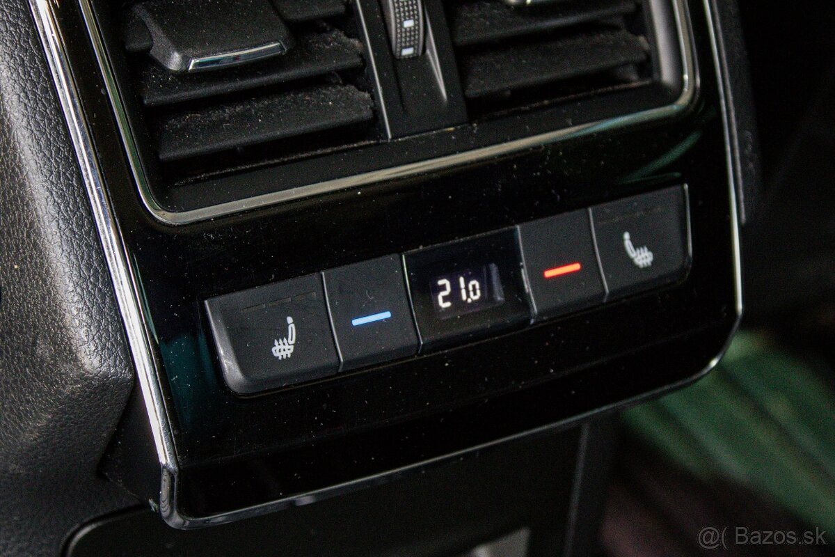 Škoda Superb 2.0 TDI SCR Style 4x4 DSG - 18