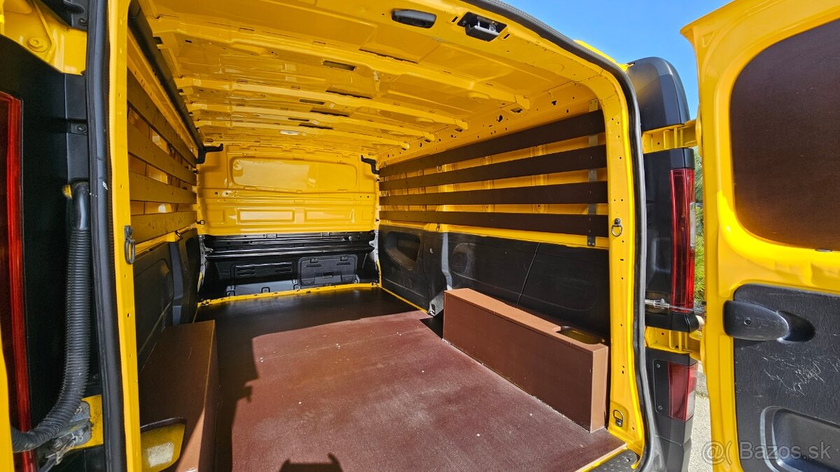 Renault Trafic Furgon Energy dCi 120 L2H1P2 Cool 2016 - 18