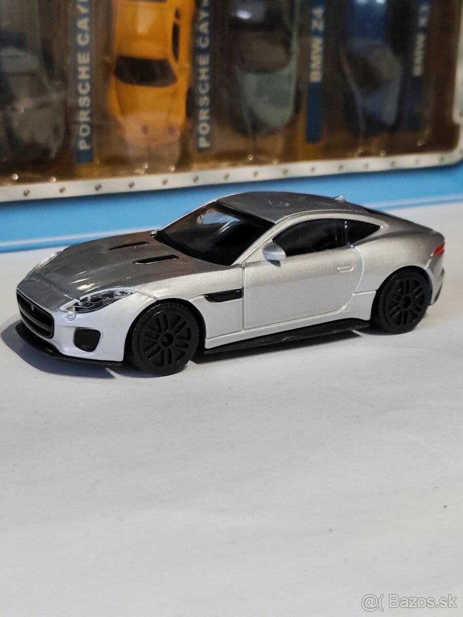 Modely áut Porsche, Jaguár - 18