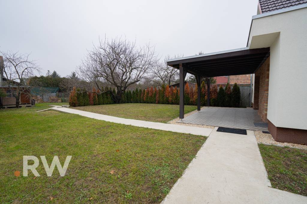 Komfortné bývanie v D. Lužnej – zrekonštruovaný RD s veľkým - 18