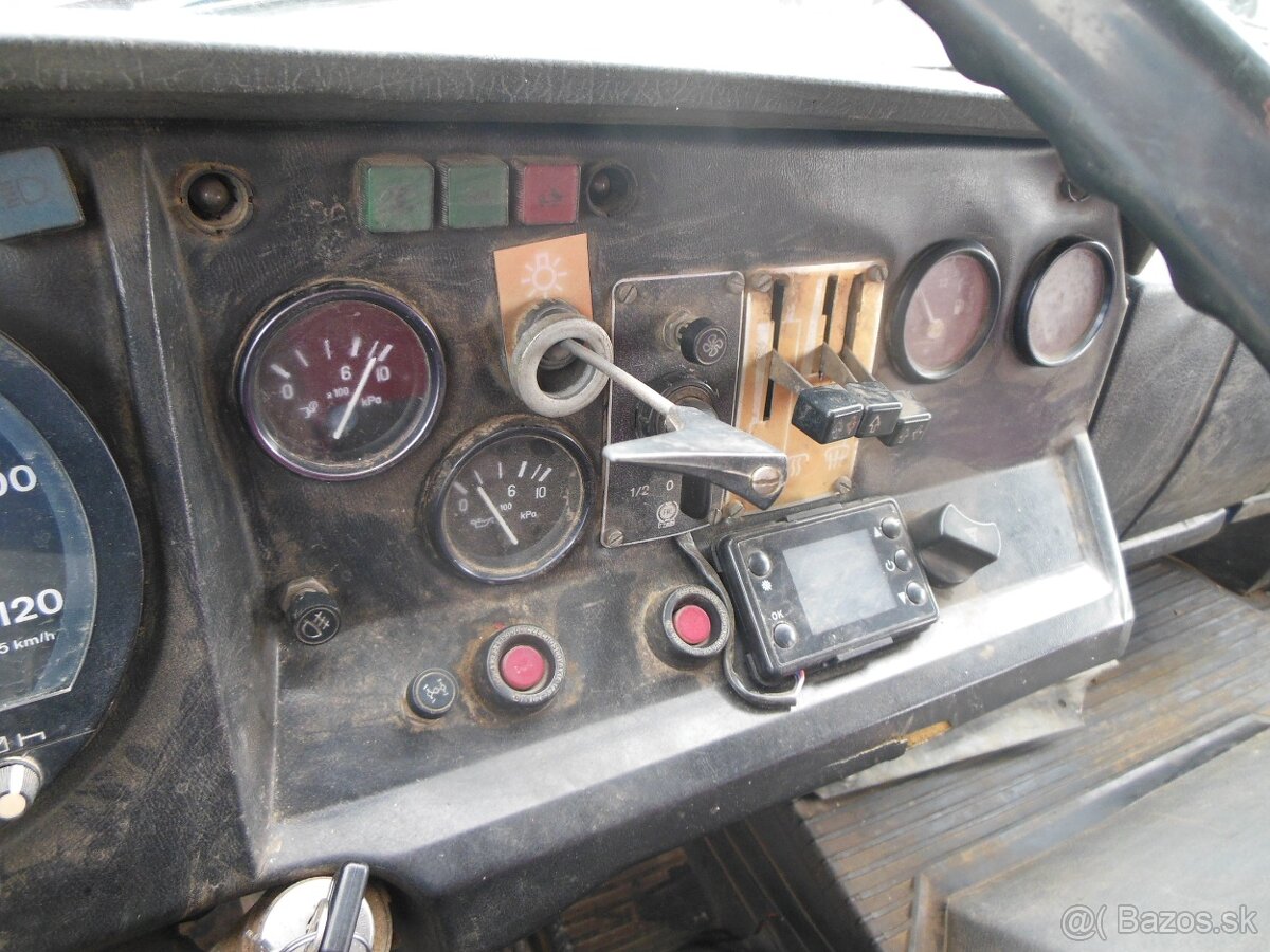 Tatra T815, 6x6 - 18