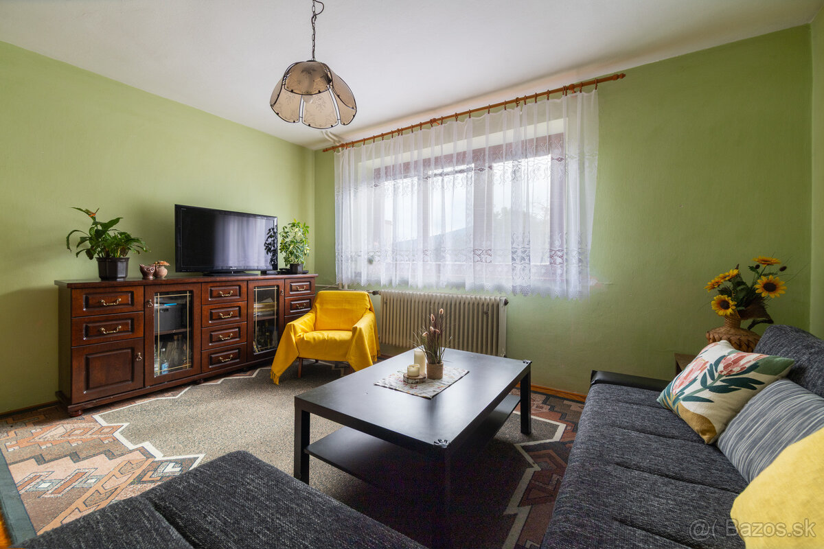 Nová znížená cena Na predaj 5-izbový rodinný dom s veľkou z - 18