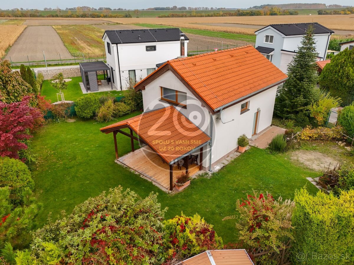 Celoročne obývateľný rekreačný dom pri Vojčianskom jazere (C - 18