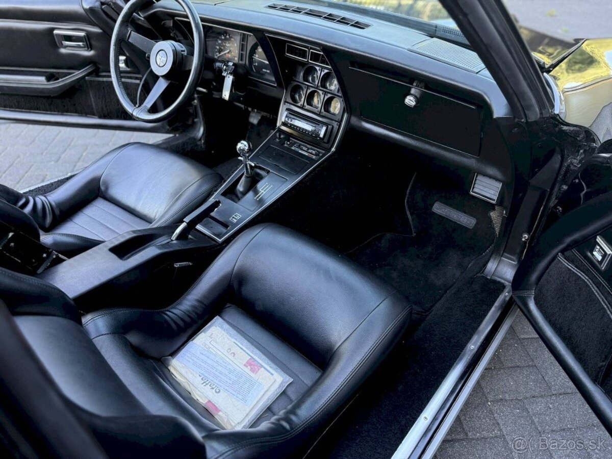 Chevrolet Corvette C3 z roku 1981 Stingray - 18