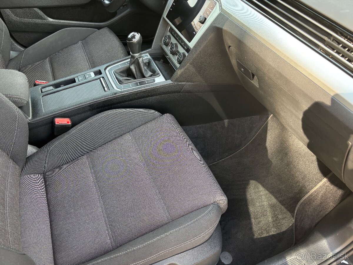 VW Passat variant 2,0tdi 110kw - 18