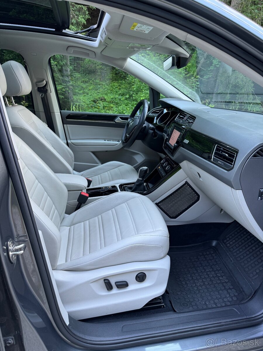 Volkswagen Touran 2.0 TDI 140kW DSG, 7 miest, Top výbava - 18