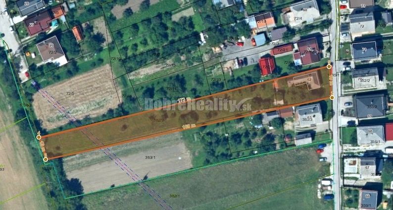 Veľký stavebný pozemok s rodinným domom v tichom prostredí . - 18