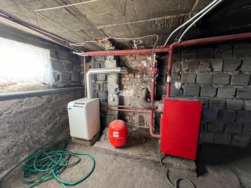 Kazimír - okres Trebišov - 4 izb. dvojpodlažný,dvojgeneračný - 18