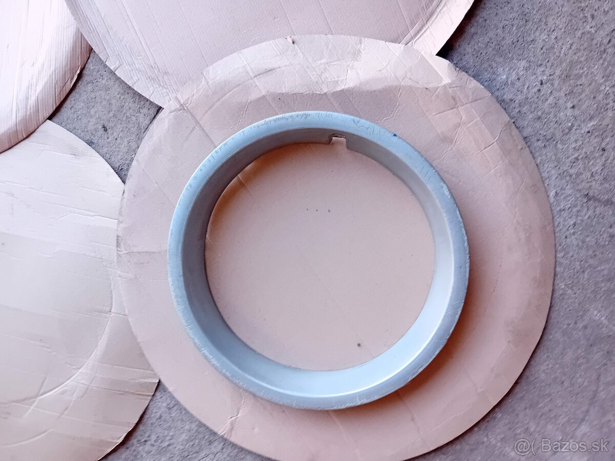 Puklice/okrasné kryty kolies - 18