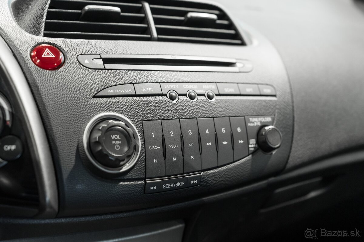 Honda Civic 1.8 VTEC Comfort - 18