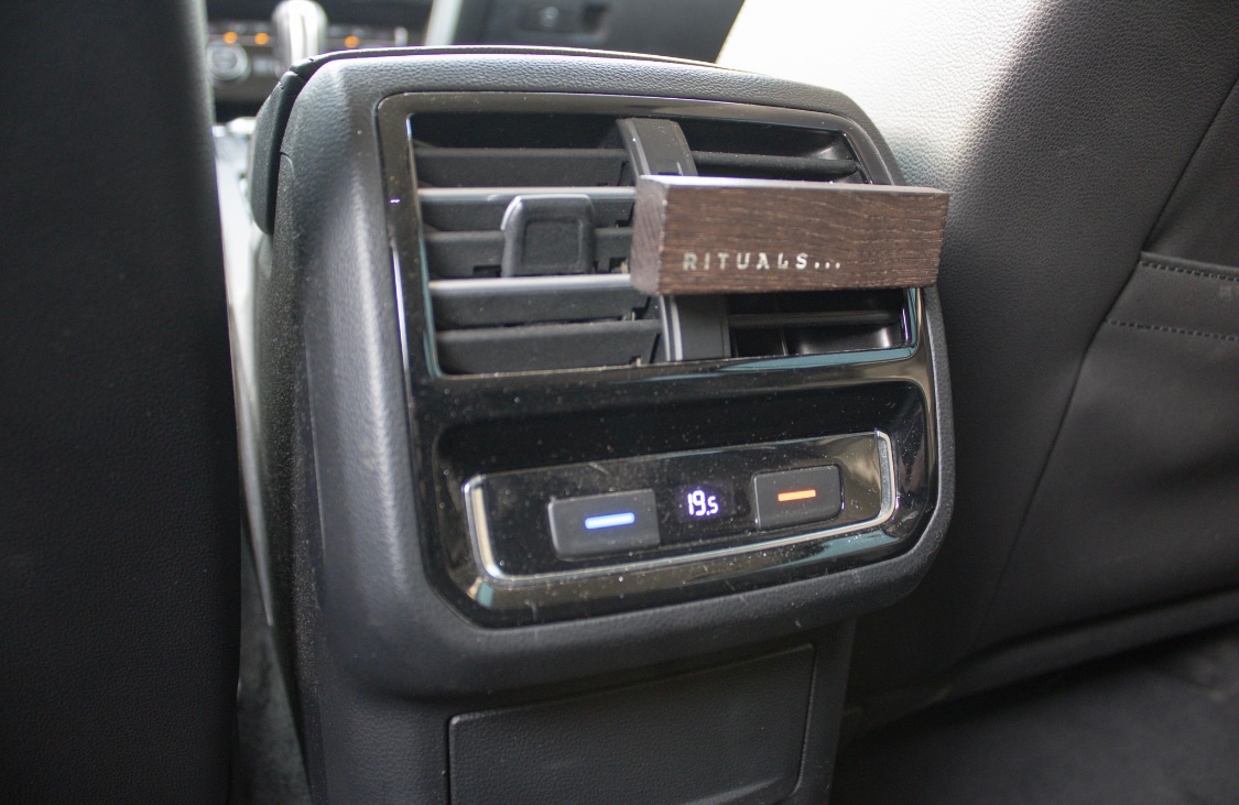 VW Volkswagen Passat Variant 2.0TDI DSG - 18