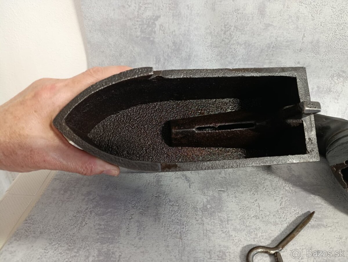 Obrovská komínová atypická žehlička, krásná, 9,65kg TOP - 18