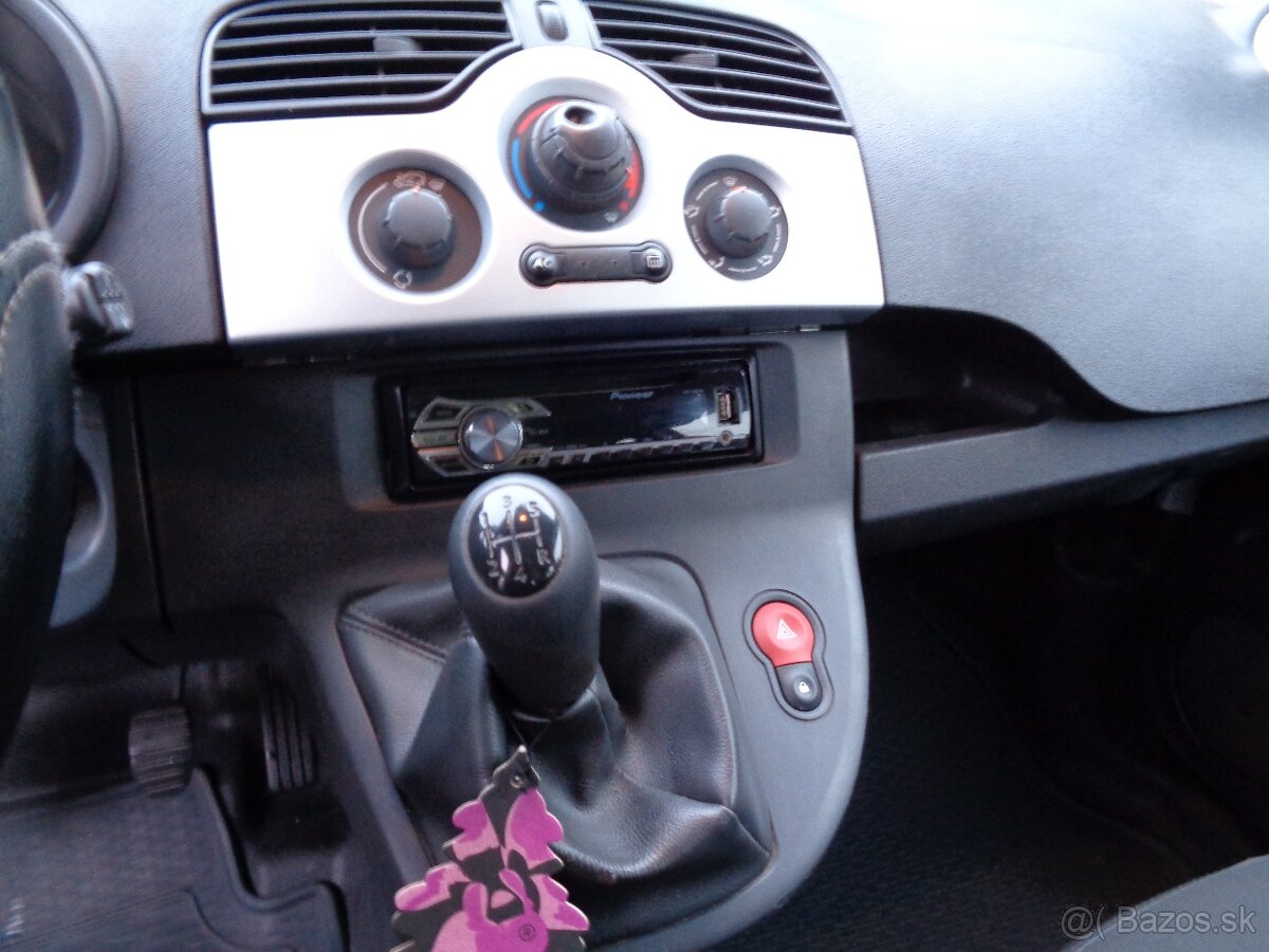 Renault Kangoo , 1461 cm3 , 55 kw , M5 - 18